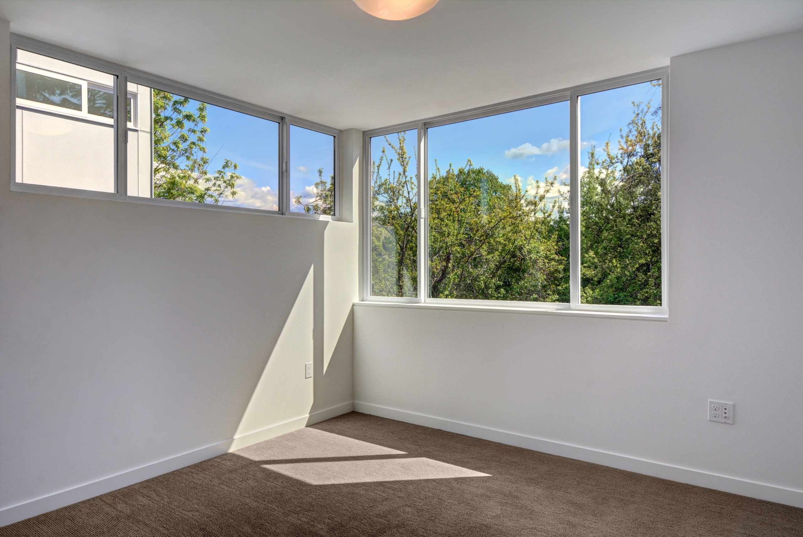 Madison Valley Modern Living Isola Homes