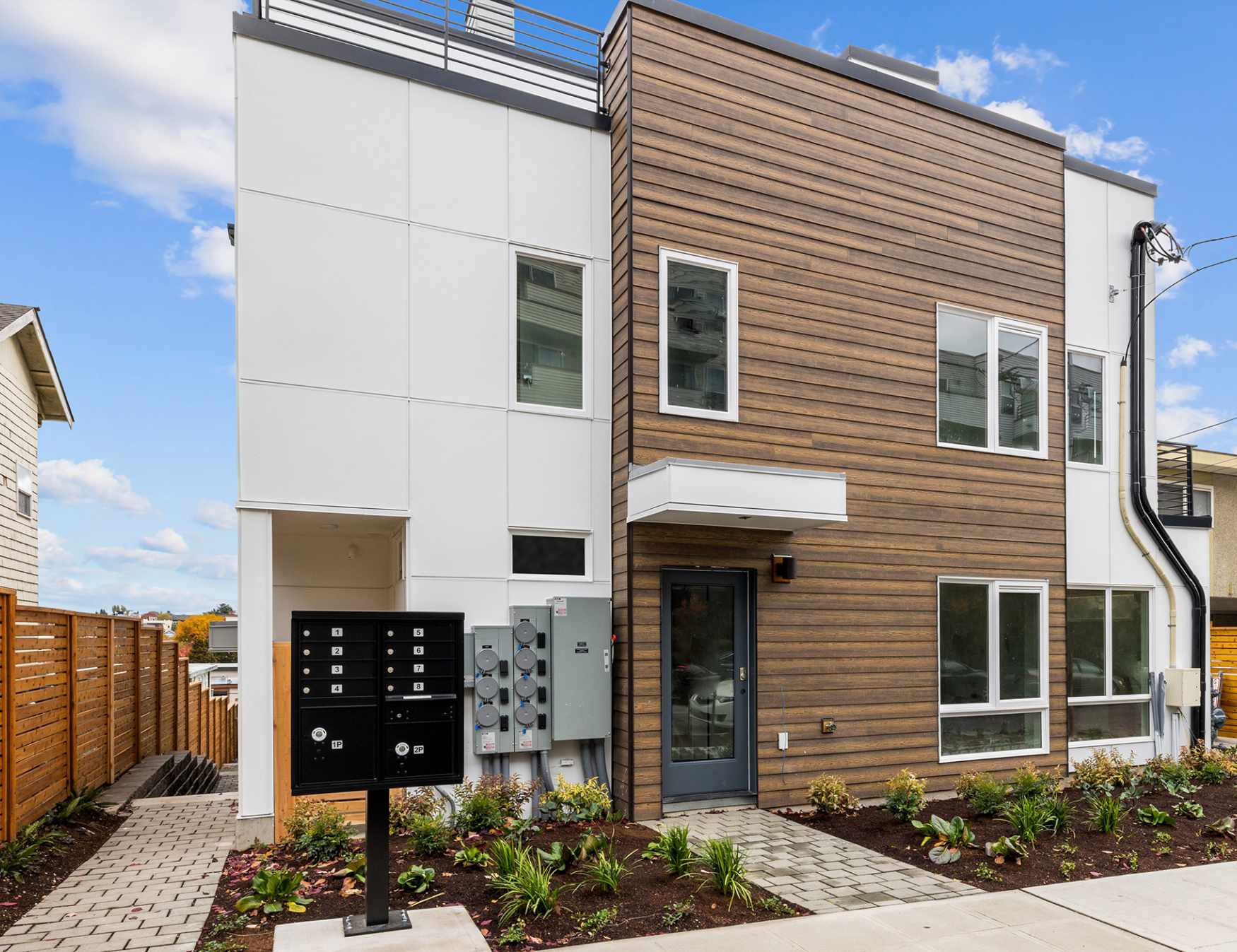 Powell Townhomes Sold Out in Fremont Isola Homes