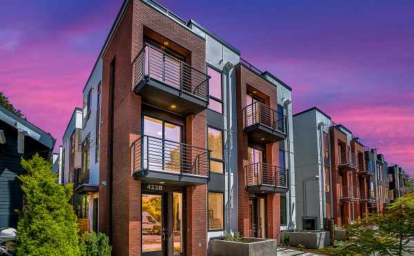 Front Exterior of the Core 6.1 Townhomes in Capitol Hill, by Isola Homes