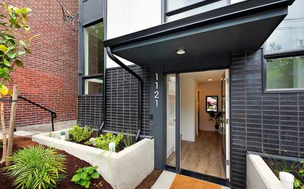 Front Door of 1121 E Howell Street of The Wyn Townhomes