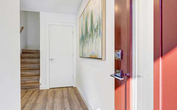 Entryway of 8505 16th Ave NW