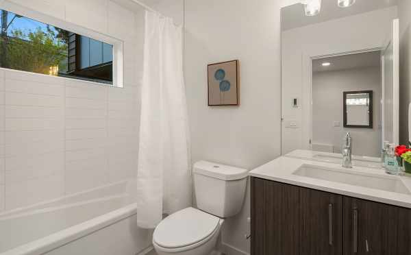 First Floor Bathroom at 2506 Everett Ave E in the Baymont Townhomes