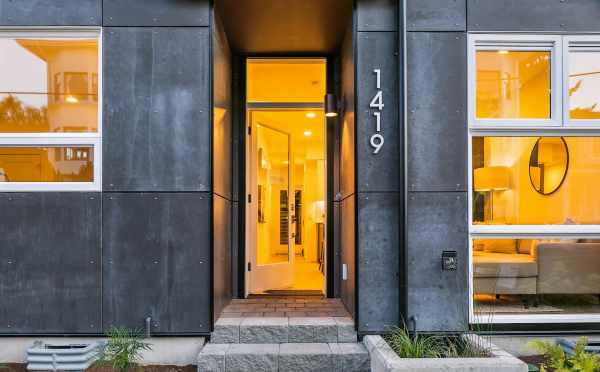 Front Door of 1419 E Harrison St, One of the Mika Townhomes by Isola Homes