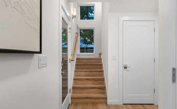 Front Door and Entryway at 145 22nd Ave E