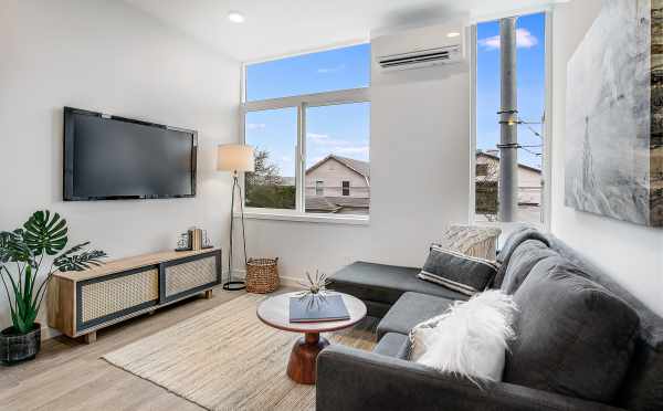 Living Room at 201B 23rd Ave in the 6 Central Townhomes