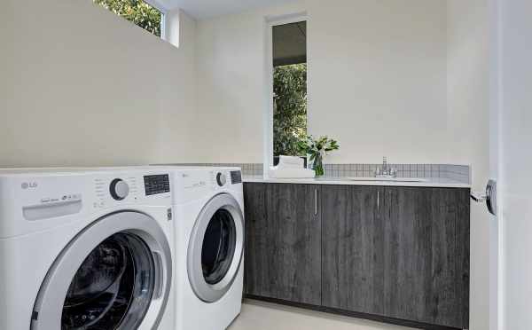 Laundry Area in 2416 NW 64th St