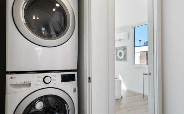 Washer and Dryer at 1113A 14th Ave, One of the Corazon North Townhomes