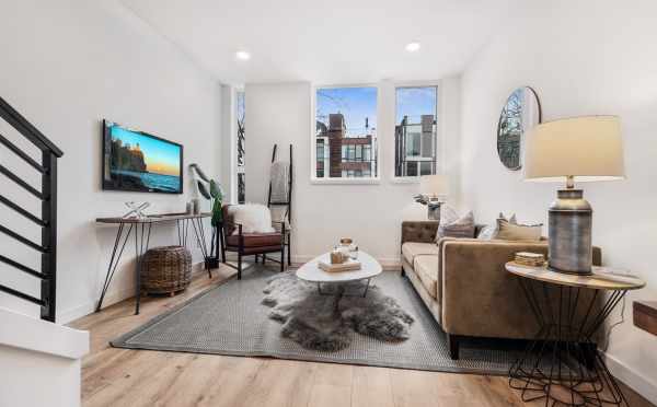 Living Room at 1105F 14th Ave in Corazon Central