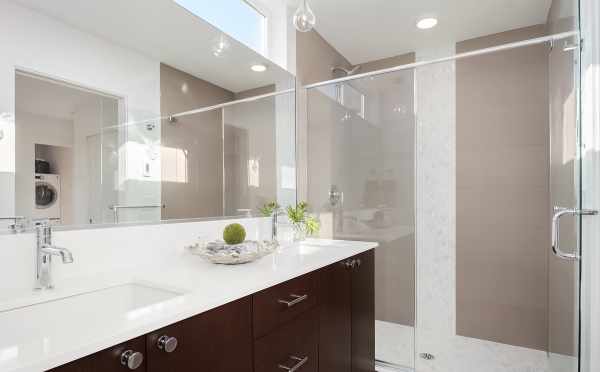 Master Bathroom in Unit F of Centro Townhomes