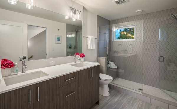 Owner's Suite Bathroom at 2506 Everett Ave E in the Baymont Townhomes