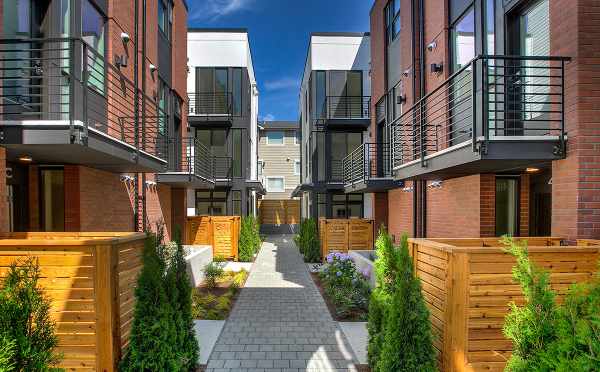 Courtyard Between Core 6.1 and Core 6.2 in Capitol Hill