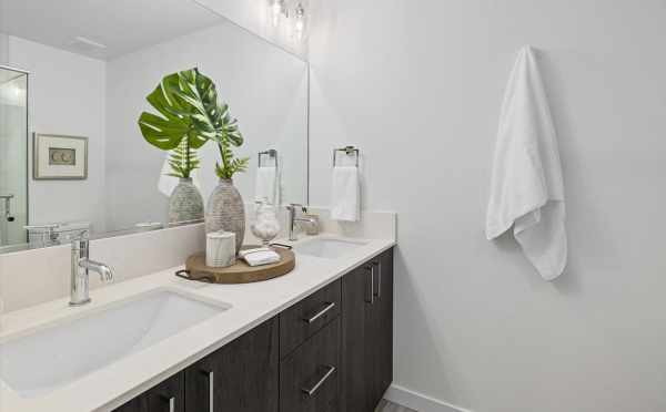 Owner's Suite Bath at 806A N 46th St., One of the Nino 15 East Townhomes by Isola Homes
