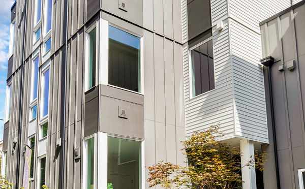 Exterior of the 3062 Building at the Isla Townhomes in West Seattle