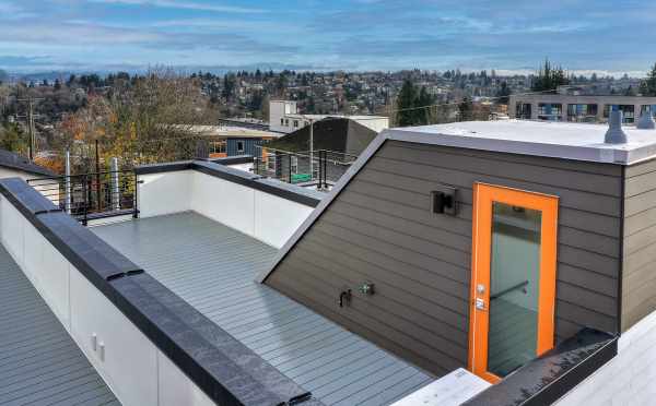 Roof Deck at 201B 23rd Ave E at 6 Central