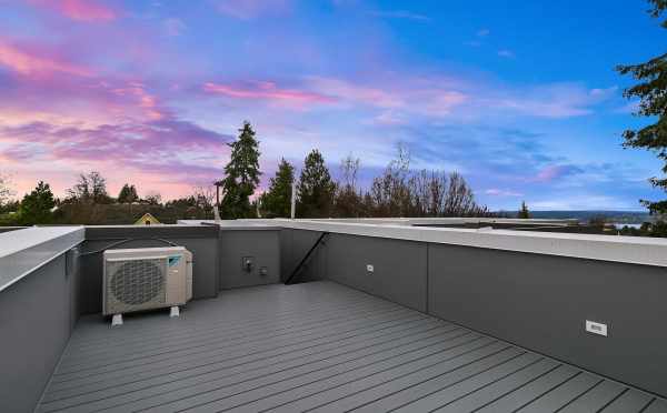 Rooftop Deck at 145 22nd Ave E