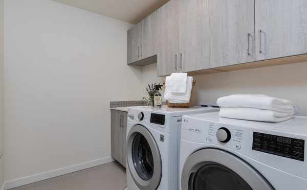 Laundry Room at 11518A NE 87th St