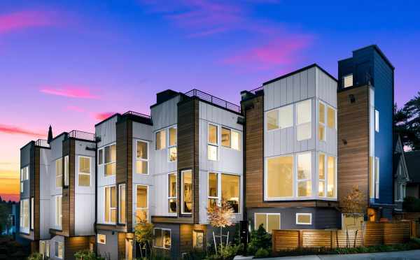 Exterior of the Baymont Townhomes in Montlake at Twilight